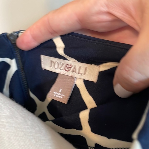 Roz&Ali Navy/cream scoop neck blouse - Picture 7 of 7